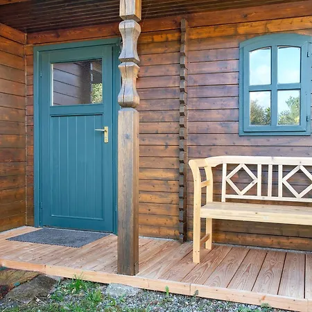 Blockbohlen-haus Auf Hof Verchen