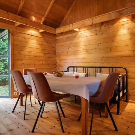 Blockbohlen-haus Auf Hof בית נופש Verchen